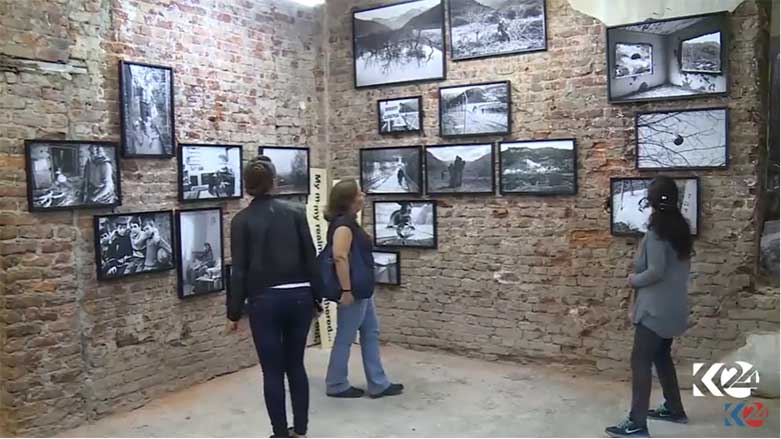 Li Stenbolê di pêşangehekê de 60 wêneyên navdar